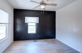 Building Photo - 410 E Taylor Ave