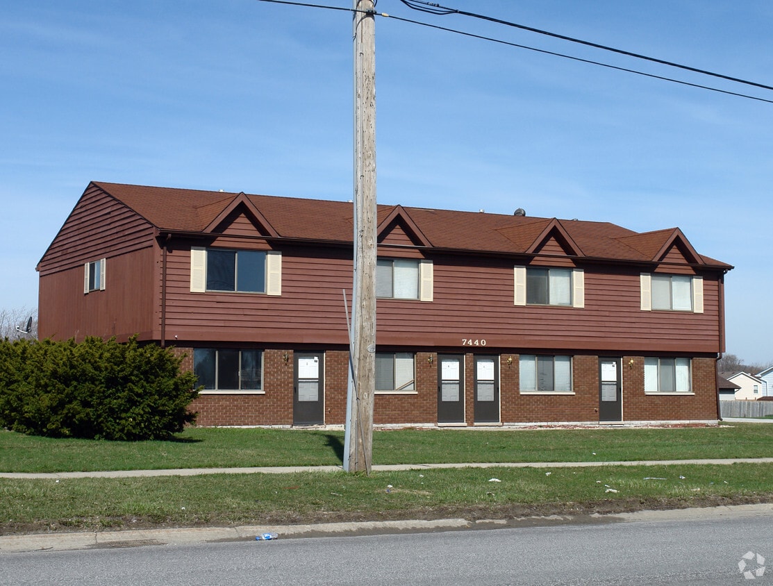 Building Photo - 7438-1 Whitcomb St