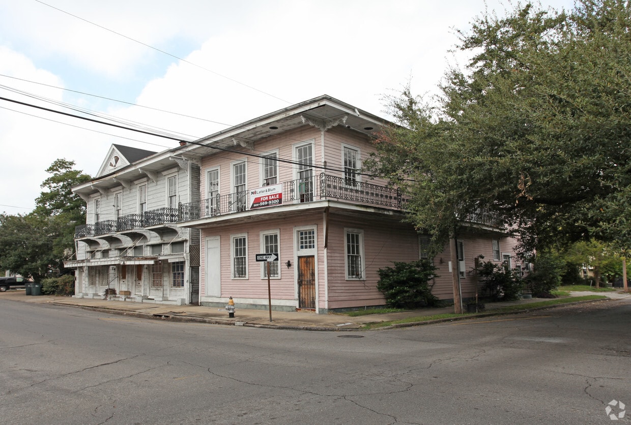 2501 Carondelet St, New Orleans, LA 70130 Apartments in New Orleans