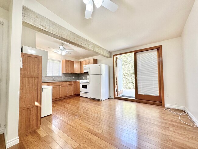 Foto del edificio - 3764 Moore St