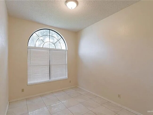 Foto del edificio - 7508 N 22nd St