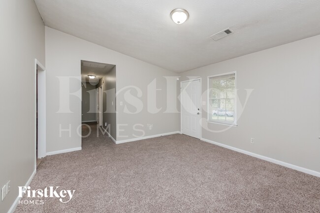 Foto del edificio - 255 Remington Trail