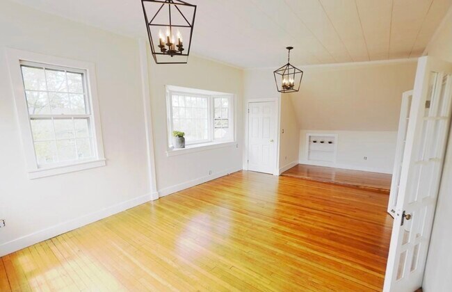 Office space in eve space. - 19 Franklin St