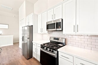 Building Photo - 2974 Alice St