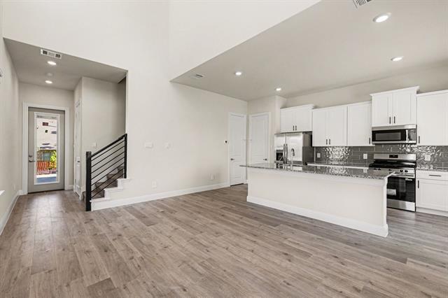 Foto del edificio - 4526 Cinema St