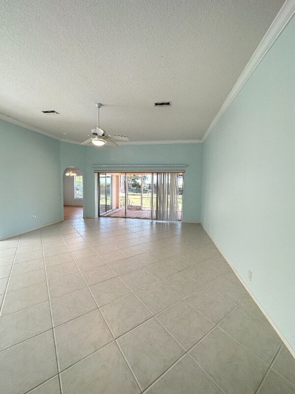 Foto del edificio - 2326 Harrier Way