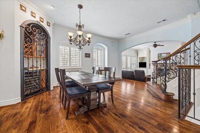 Foto del edificio - 2128 Harold St