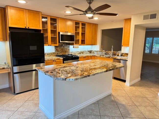 Building Photo - 2464 Caminito Ocean Cove