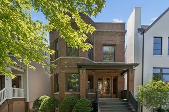 Building Photo - 3842 N Bell Ave