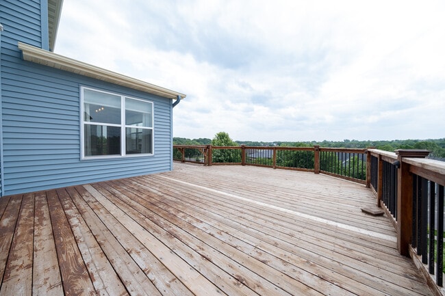 Building Photo - 3647 Pointe Pass NW