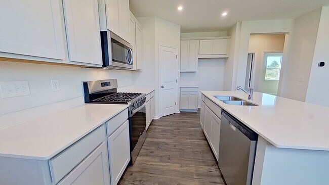 Foto del edificio - Luxury New Construction Home in Rivertown with Resort-Style Amenities