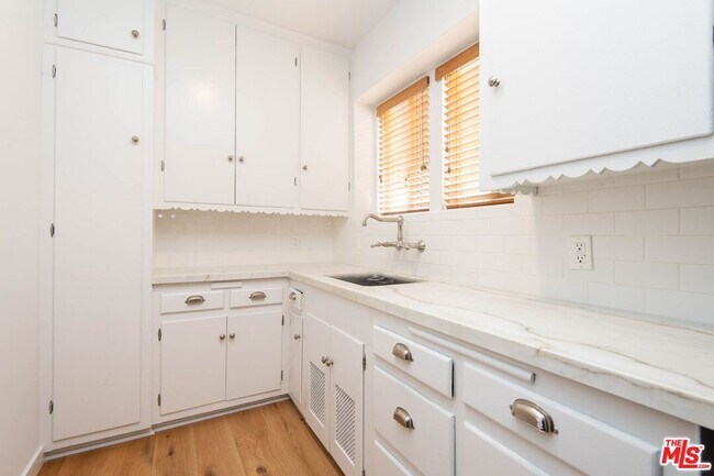 Foto del edificio - 9031 Rangely Ave