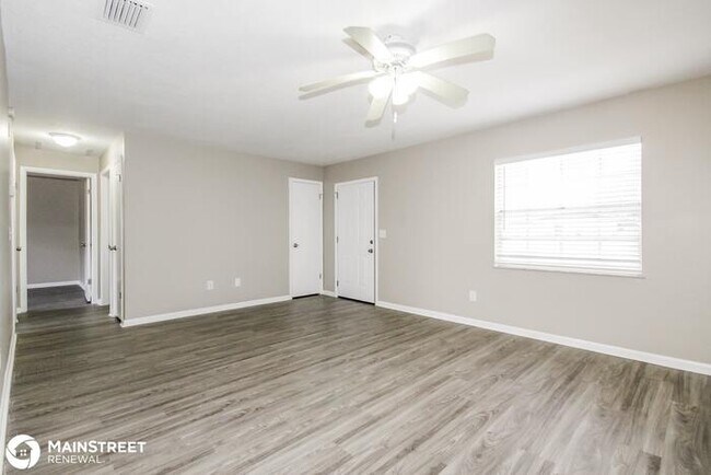 Building Photo - 212 Gay Rd, Seffner, FL 33584