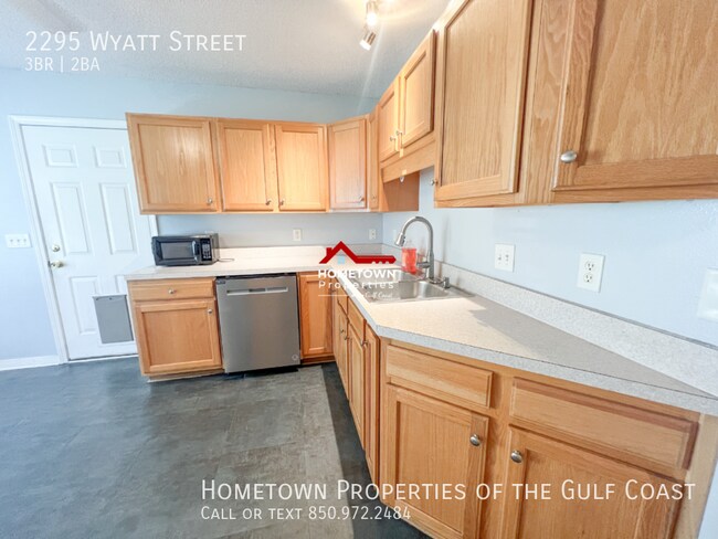 Foto del edificio - 3 Bedroom Home Near UWF - 2295 Wyatt Street