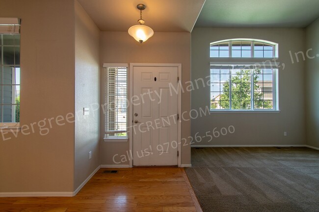 Building Photo - 2802 Exmoor Ln