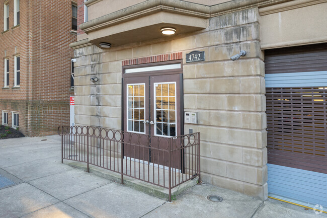 Entrance - Pine West Apartments