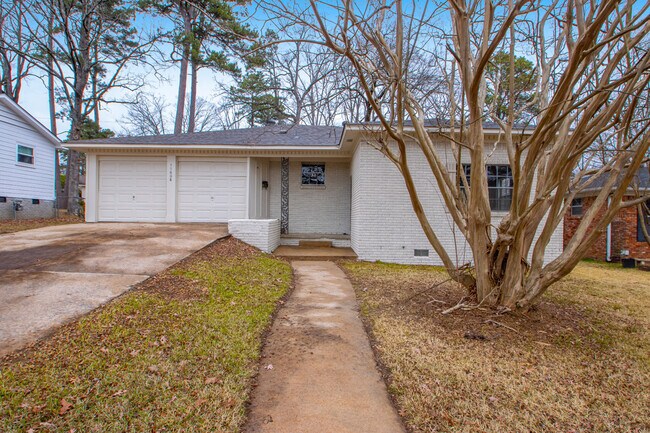 Foto del edificio - 11608 Birchwood Dr
