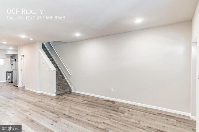 Building Photo - Newly Renovated W Philly Home
