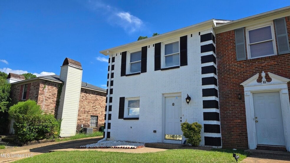 Photo - 933 Glastonbury Circle Unit A