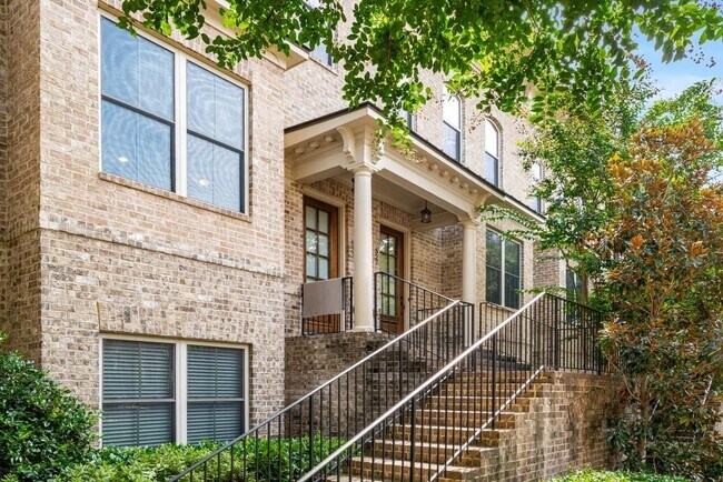 Foto del edificio - 523 Ansley Cir NE