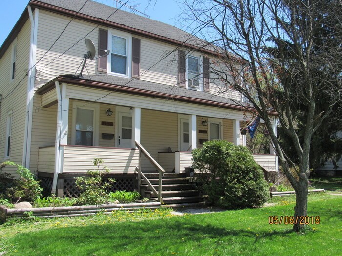 Primary Photo - Spacious 2BD+ Duplex in Willoughby!