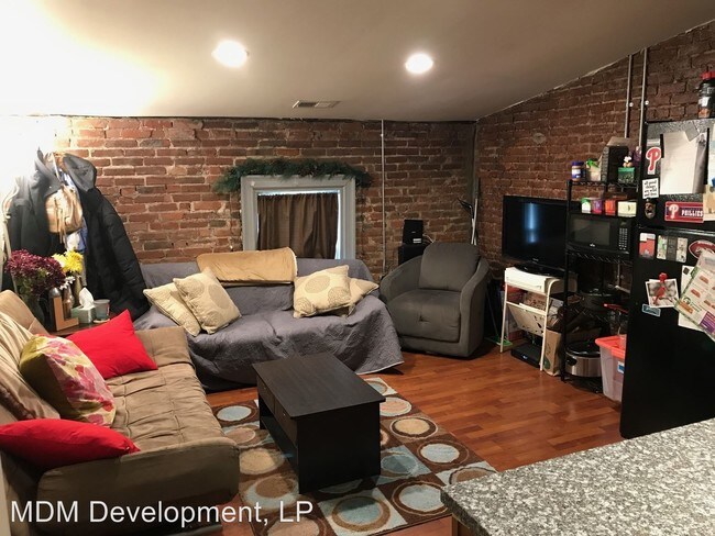 Foto del edificio - 44 S 13th St