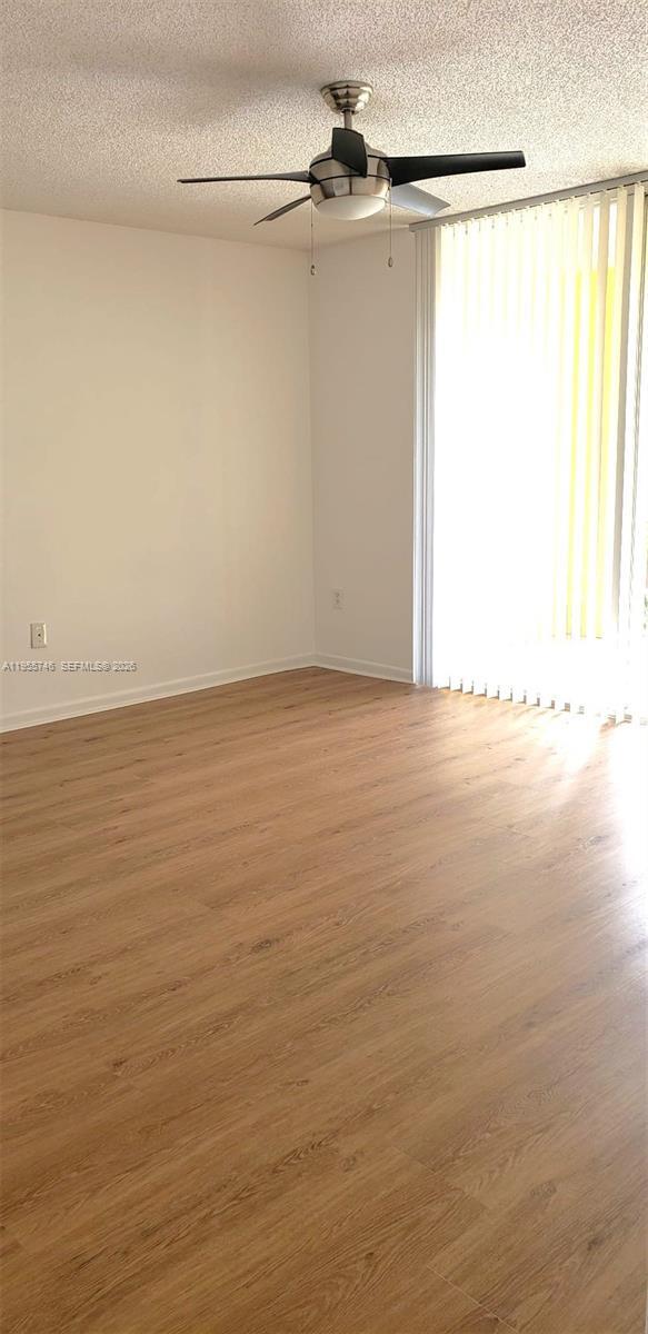 Foto del edificio - 19999 E Country Club Dr