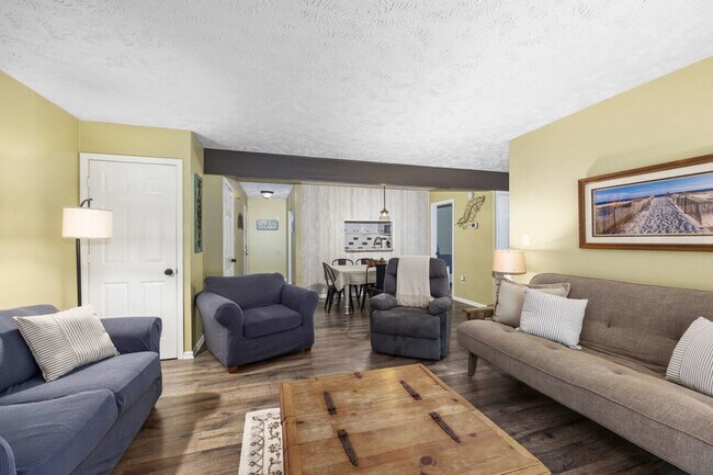 Foto del edificio - 6542 Bella Vista Dr NE