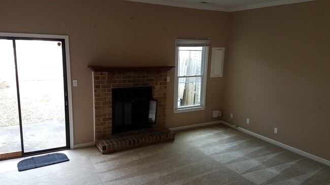 Building Photo - KEMPSVILLE LAKE