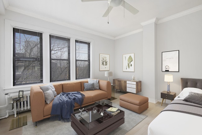 STUD Living Area - 1940 N. Lincoln