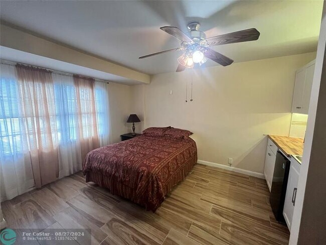 Foto del edificio - 2821 NE 8th Terrace