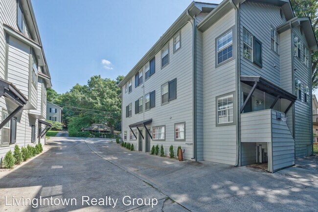 Building Photo - 684-688 Holmes St NW