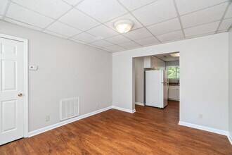 Building Photo - 2751 Jersey Ave