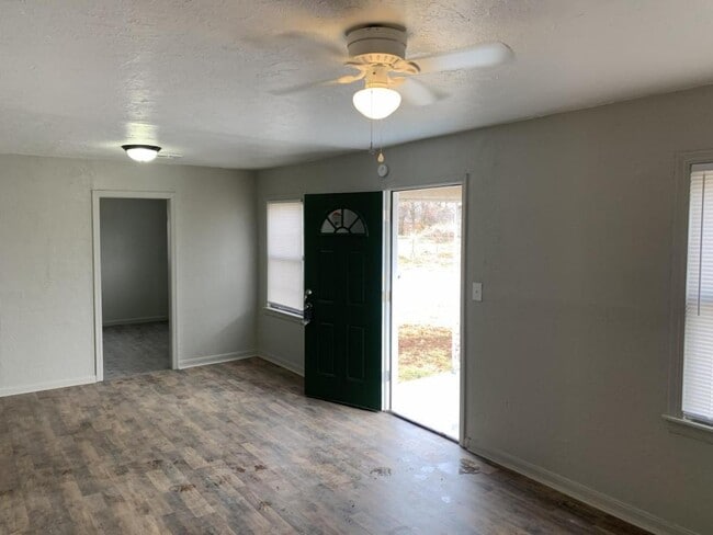 Photo - 1600 E Madison St House