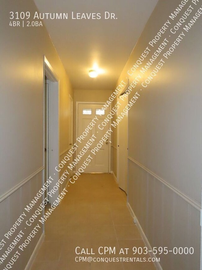 Foto del edificio - 3109 Autumn Leaves Dr