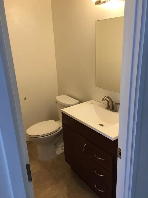 Foto del edificio - 465 Kapahulu Ave