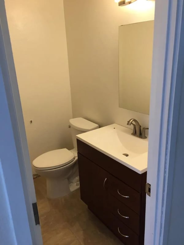 Building Photo - 465 Kapahulu Ave