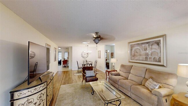 Foto del edificio - 8665 SW 94th St