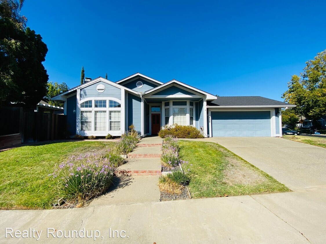 Foto principal - 3 br, 2 bath House - 5835 Laguna Breeze Way