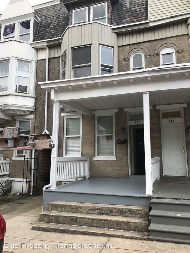 Primary Photo - 4 br, 1 bath House - 636 W. Princess St.
