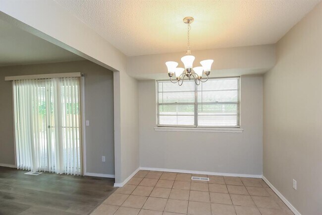 Foto del edificio - 808 Glenwood Dr