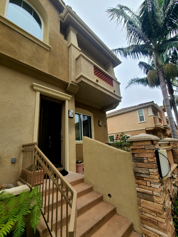 Building Photo - 2752 Carlsbad Blvd