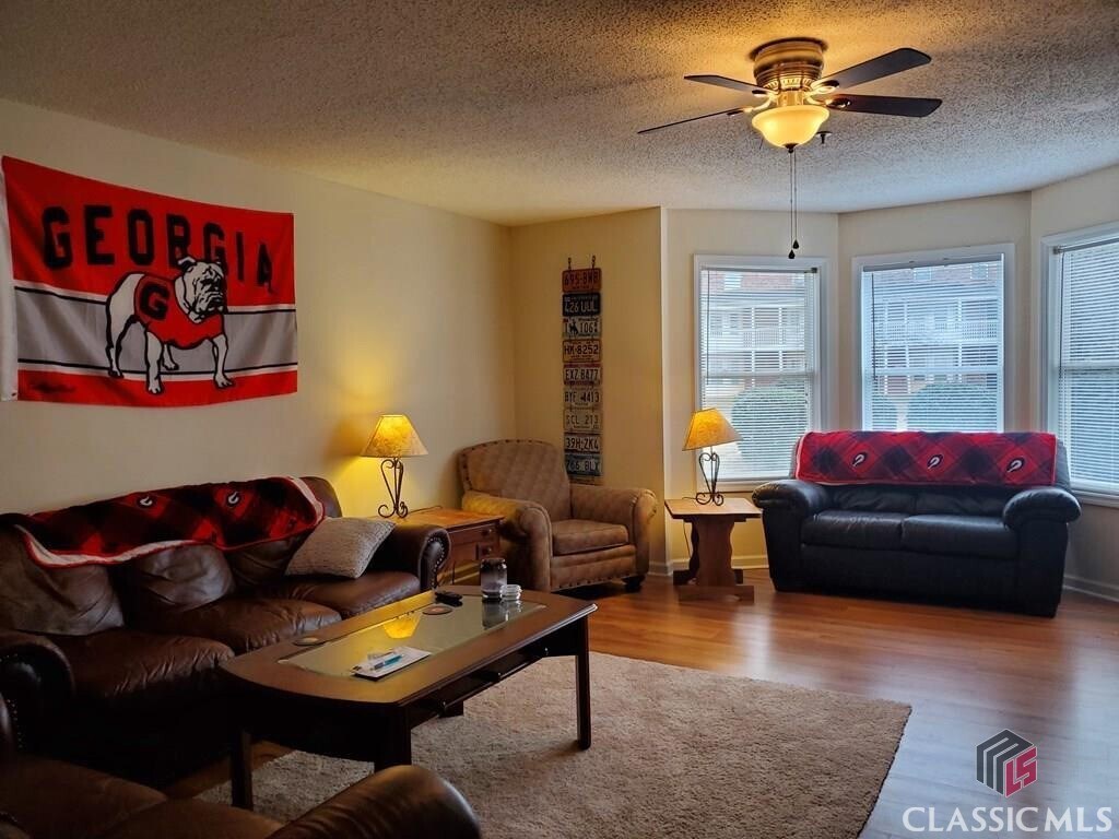 Foto del edificio - 1850 Cedar Shoals Dr
