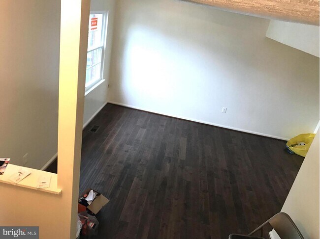Building Photo - 8526 General Way