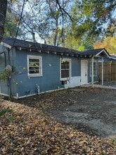 Building Photo - 1008 S 3rd St