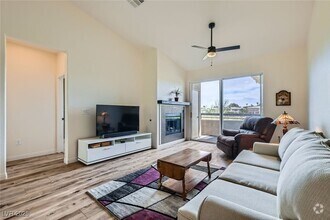 Building Photo - 668 Peachy Canyon Cir