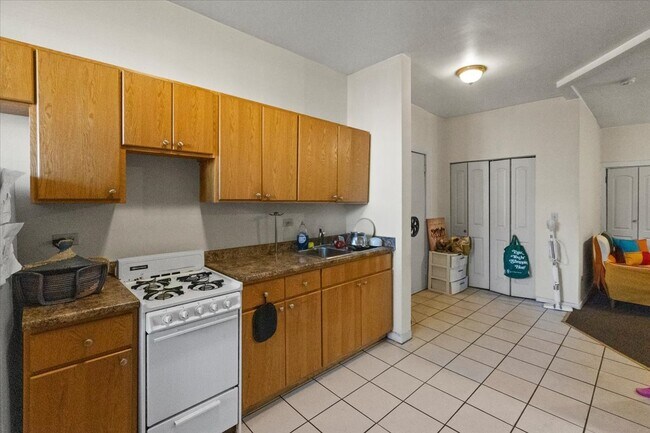 Foto del edificio - 5020 S Blackstone Ave