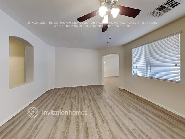 Foto del edificio - 16868 W Ironwood St