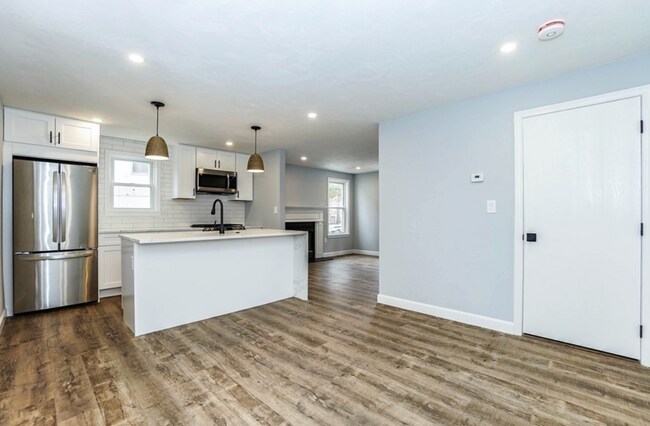 Foto del edificio - 12 Settlers Ln