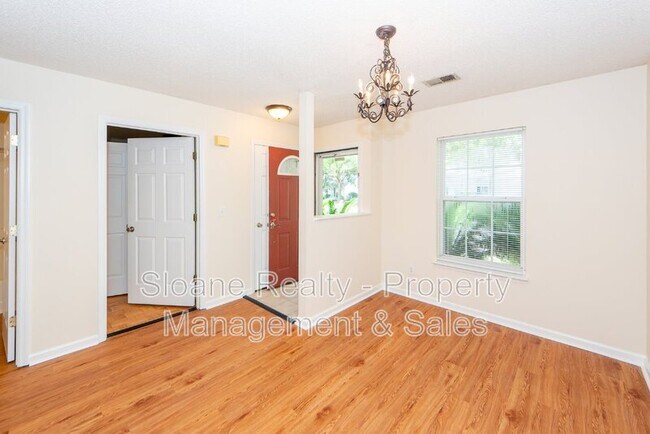 Building Photo - 1421 Amanda Park Ln